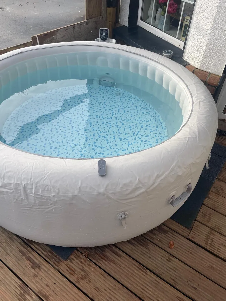 lazy spa hot tub - Image 3