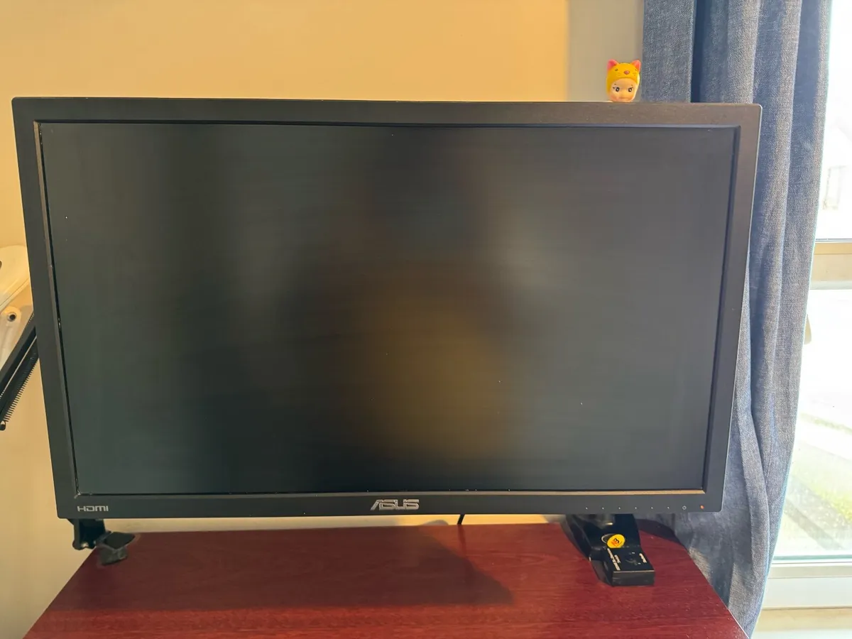 Monitor Screen ASUS 24 inch - Image 1