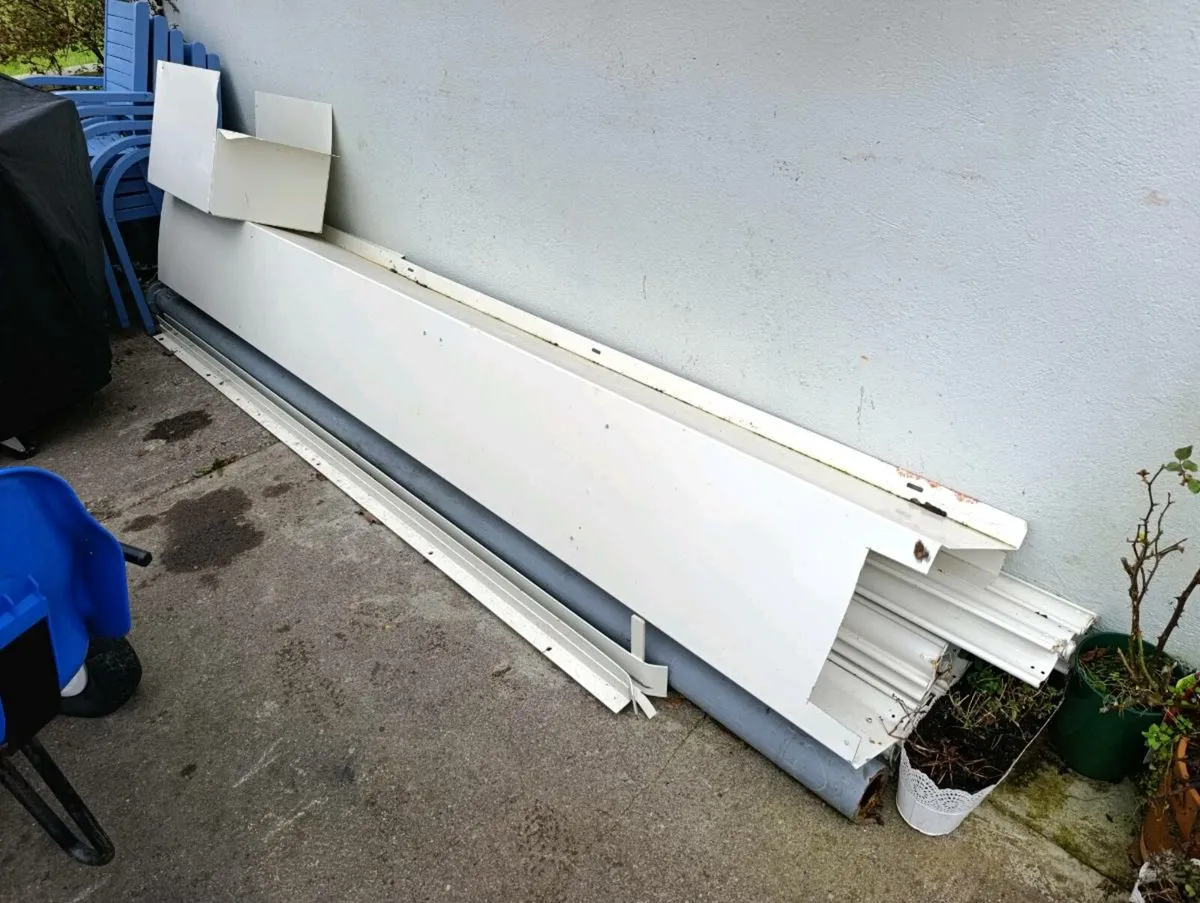 Roller garage door - Image 2