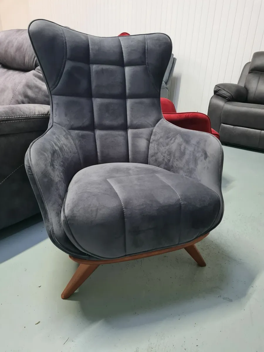 CLOSING DOWN SALE - Image 1