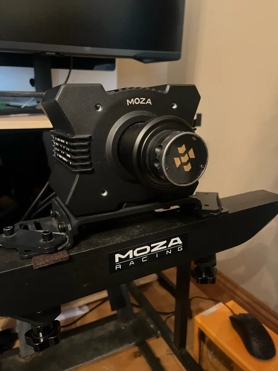 Moza wheel base - Image 2