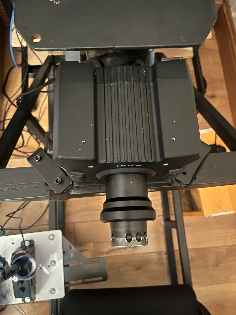 Moza wheel base - Image 3