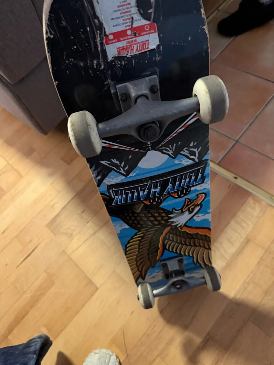 Skateboard - Image 1