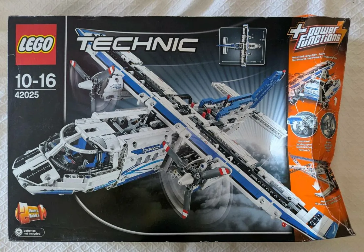 LEGO Technic [42025] Airplane - Image 1