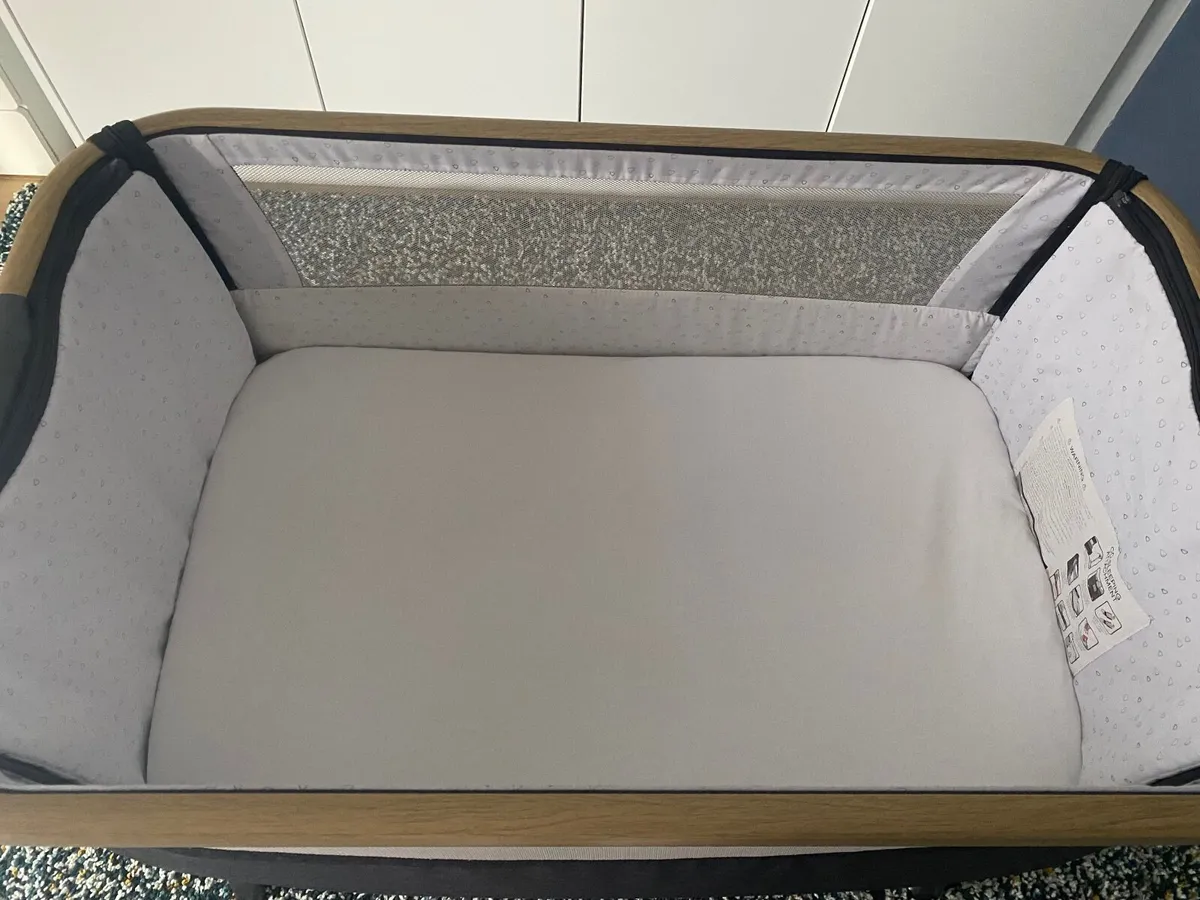 Baby next to me cot - Image 3