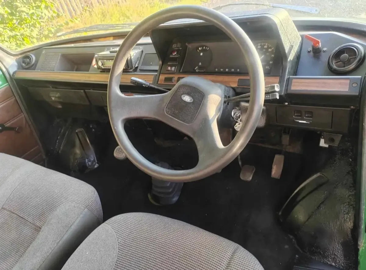 Classic transit pickup - Image 4