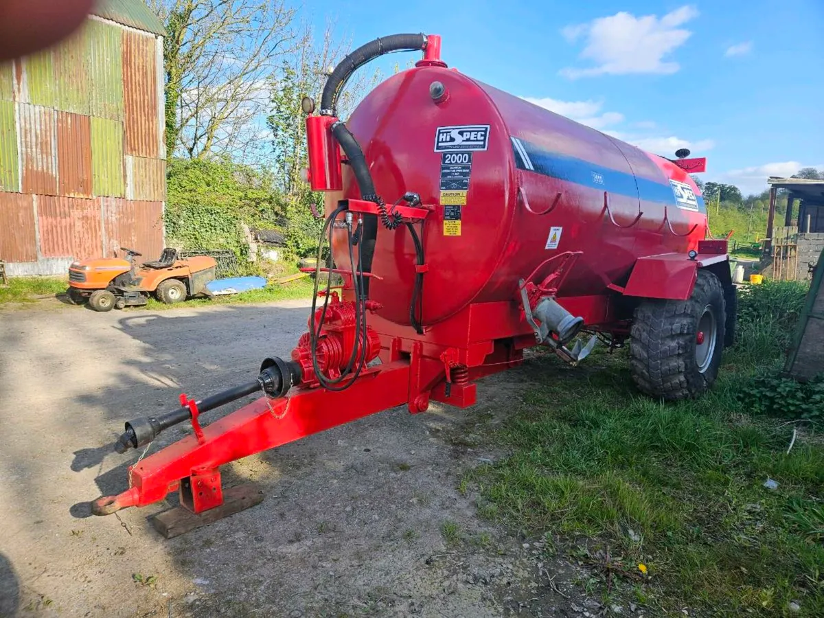 Hi spec tanker 2000 gallans - Image 1