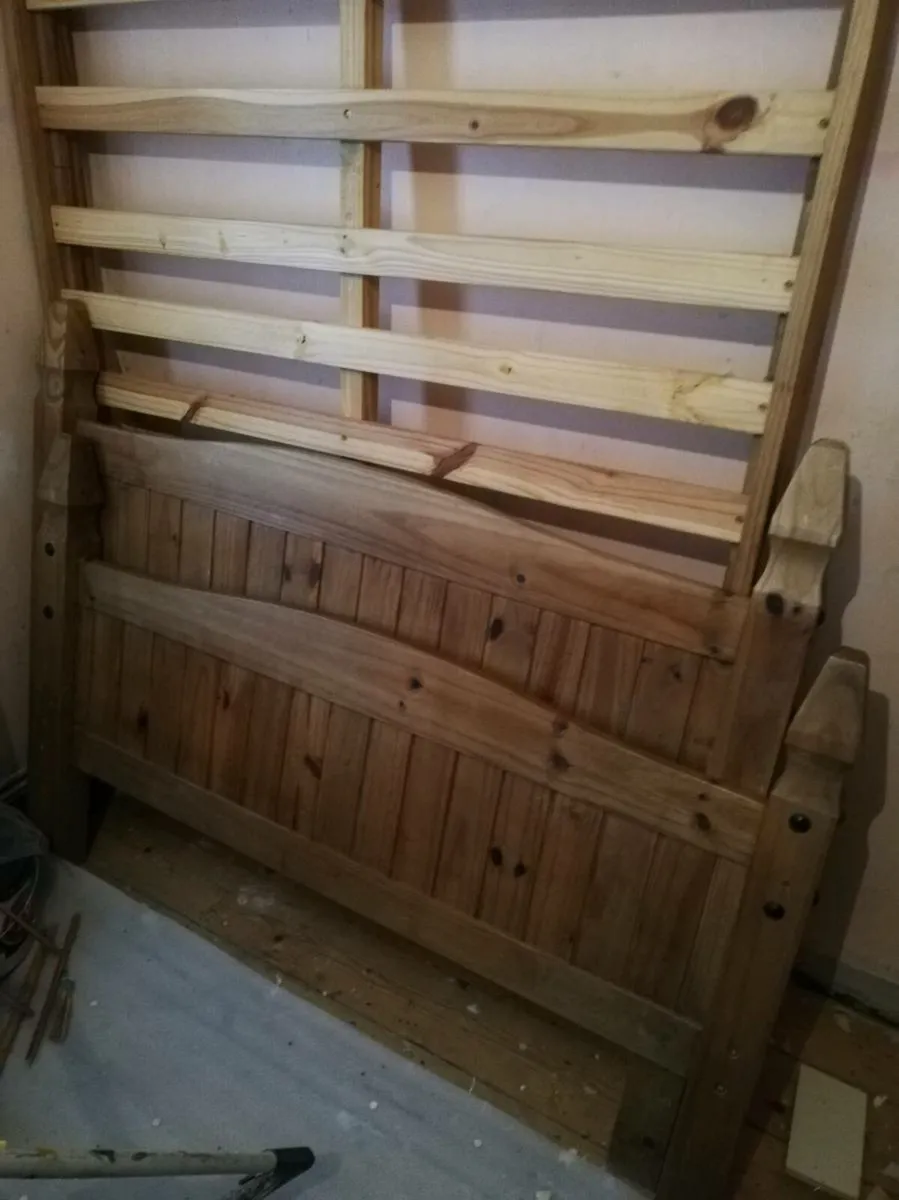 Solid timber bed