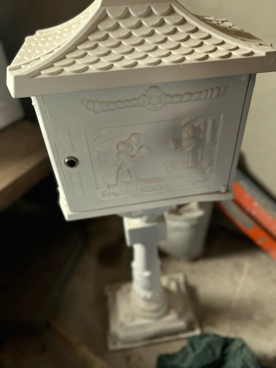 Post box - Image 2