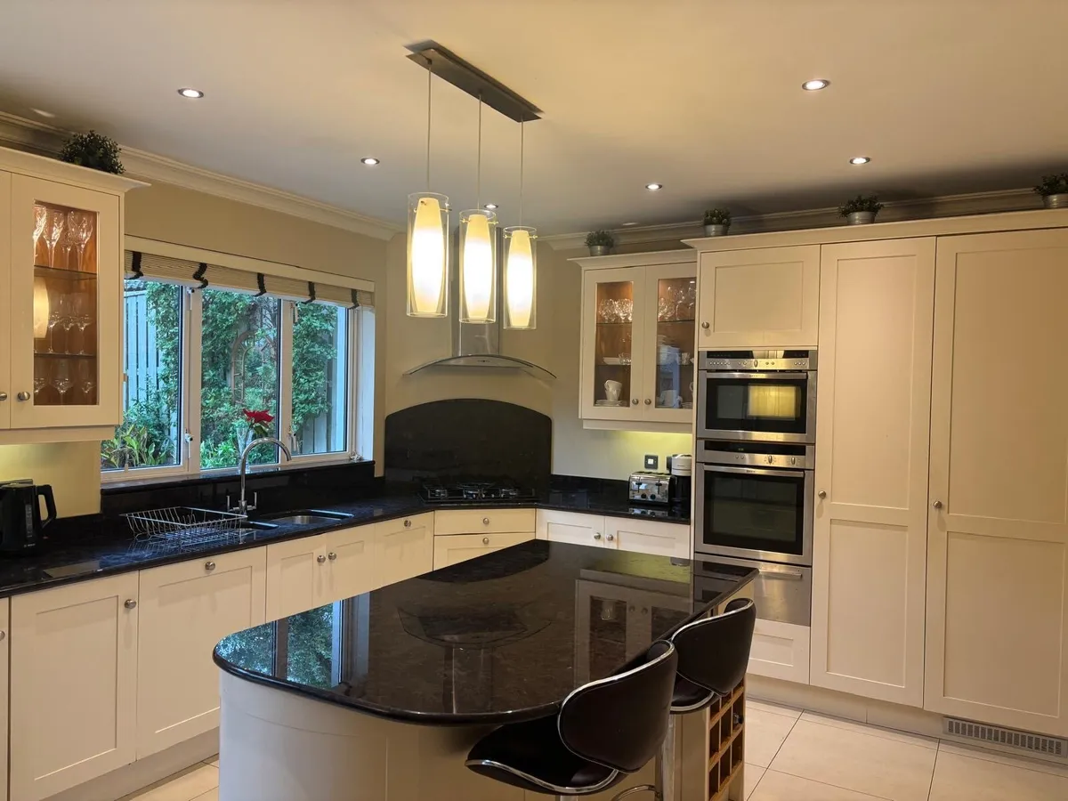 Kitchen units - Newcastle design - Image 1