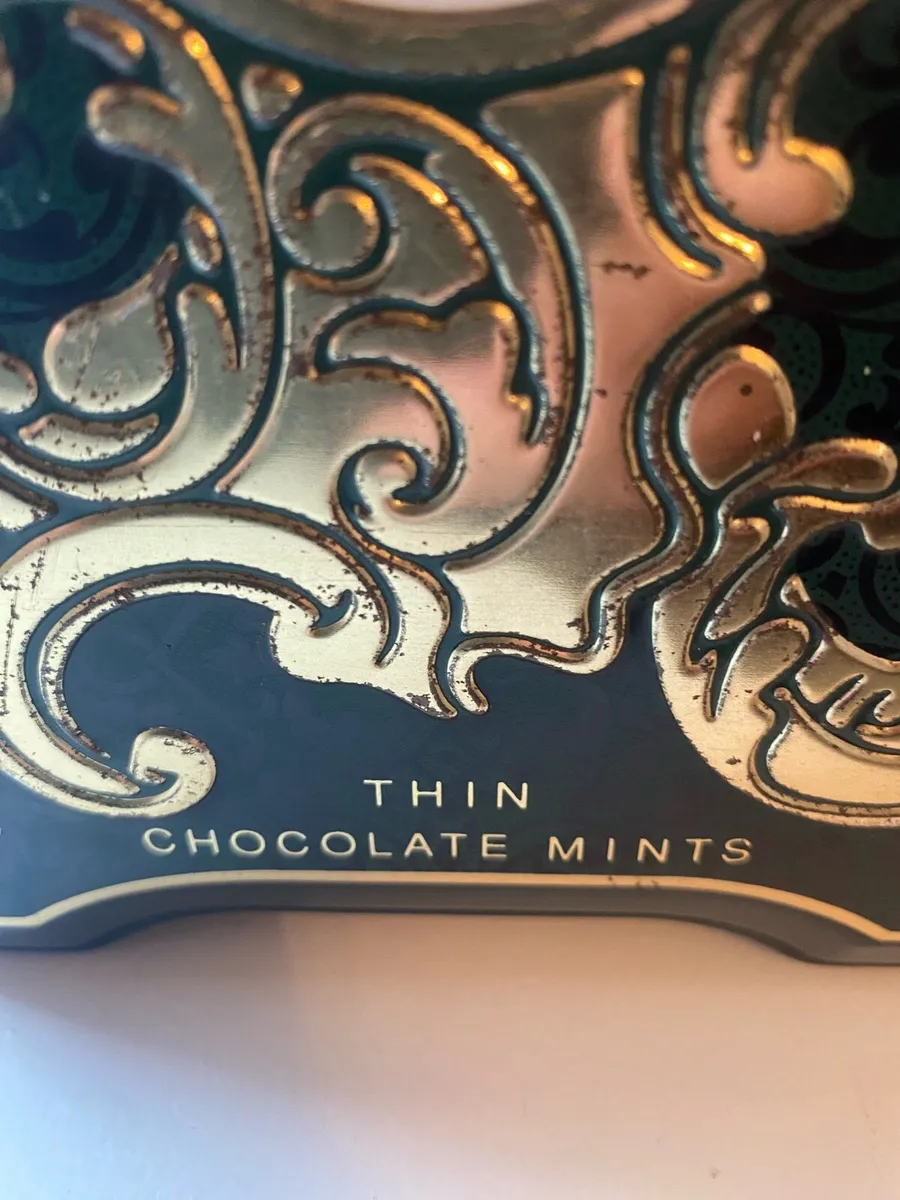 Vintage After Eight Clock Shaped Tin Box - Image 3