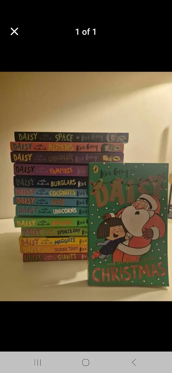Kids books bundle - Image 1