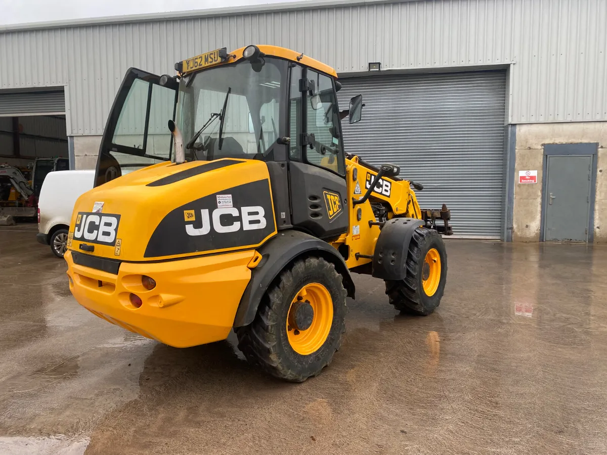 2012 JCB TM220 - Image 3