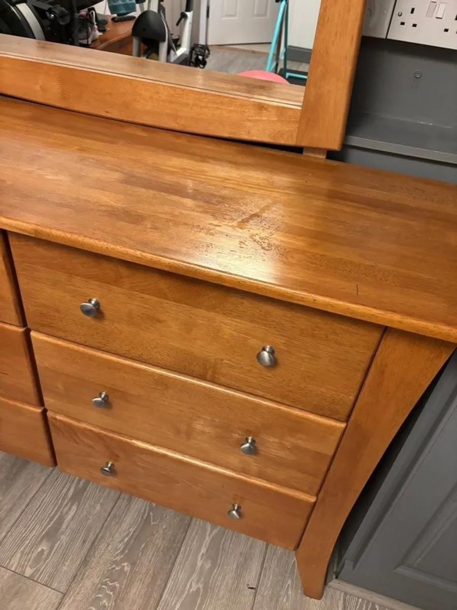 bedroom dresser and mirror - Image 2