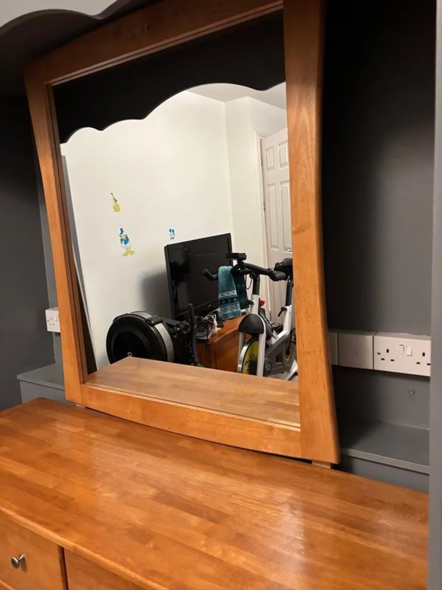 bedroom dresser and mirror - Image 3