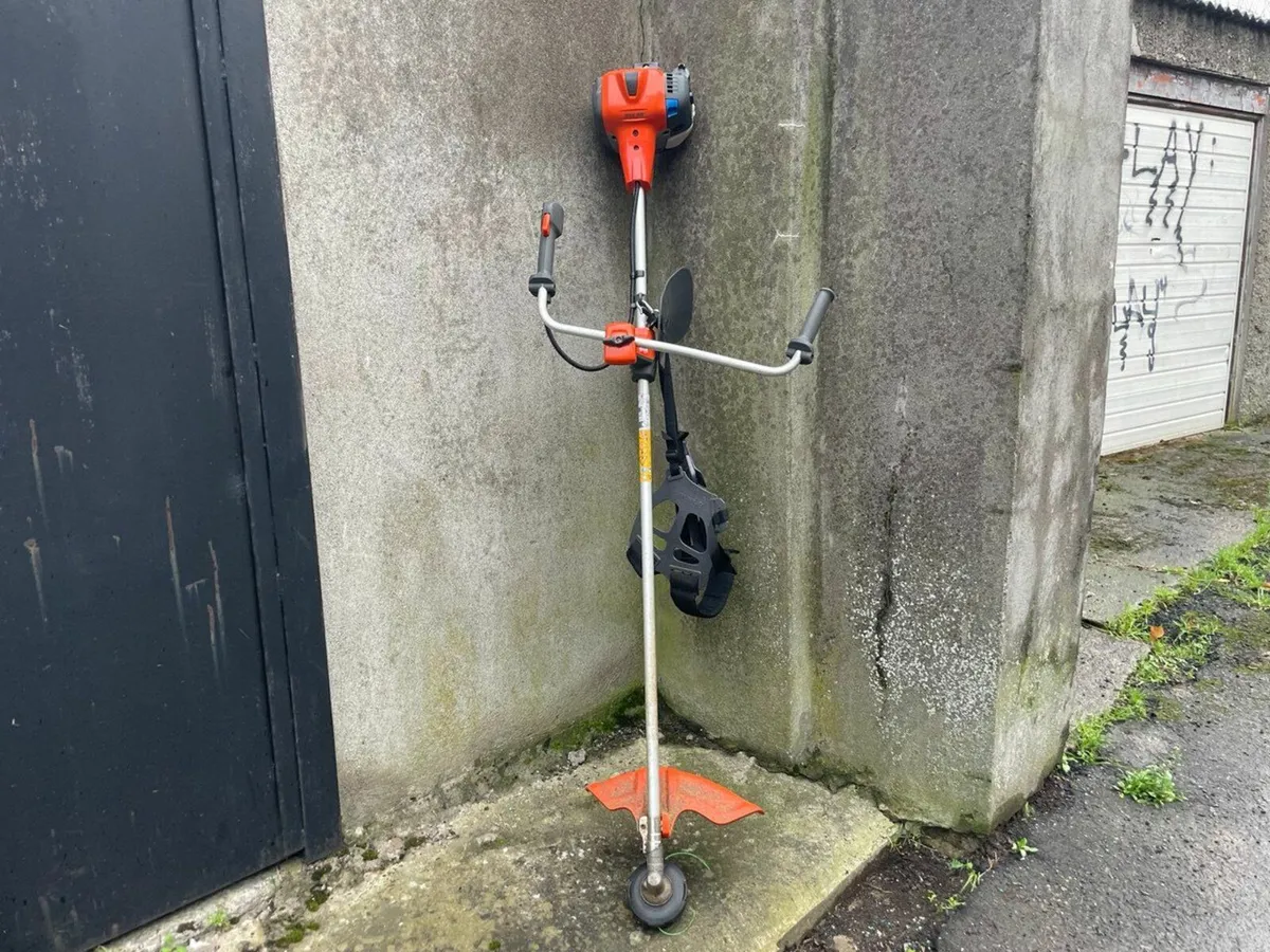 Husqvarna 525RX brushcutter - Image 1