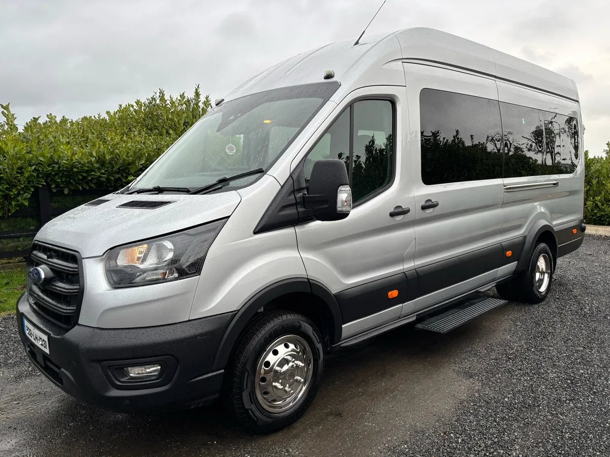 TRANSIT 460 RWD BUS 2.0 130 / FSH / DIGI TAGOGRAPH - Image 1