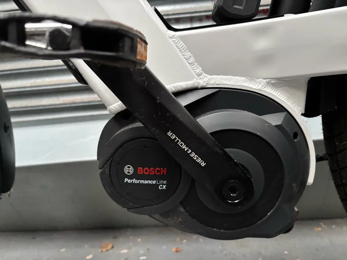 Electric Bike Riese and Müller NEVO4 with Bosch - Image 3