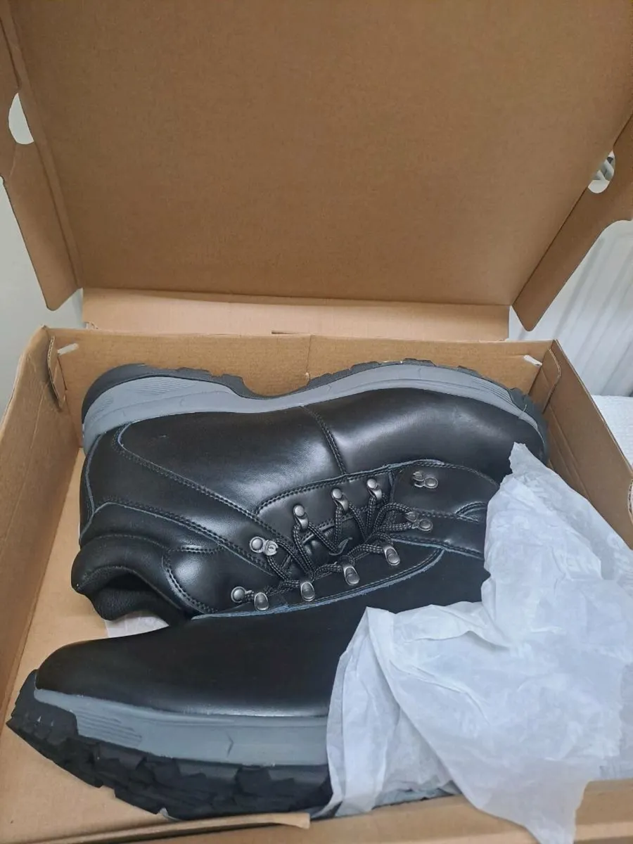 Hi-Tec Eurotrek Lite WP Hiking Boots – UK 13 - Image 2