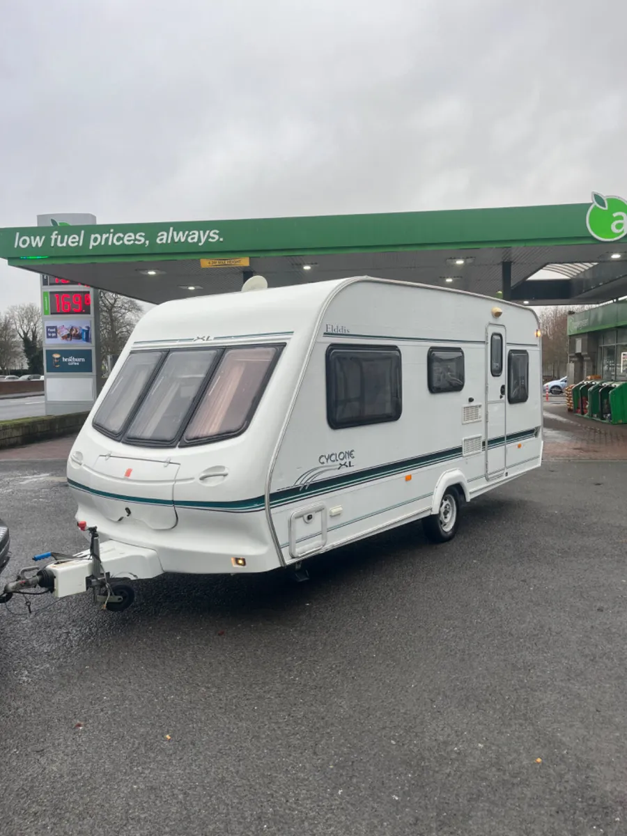 Elddis 5 Berth Caravan For Sale - Image 1