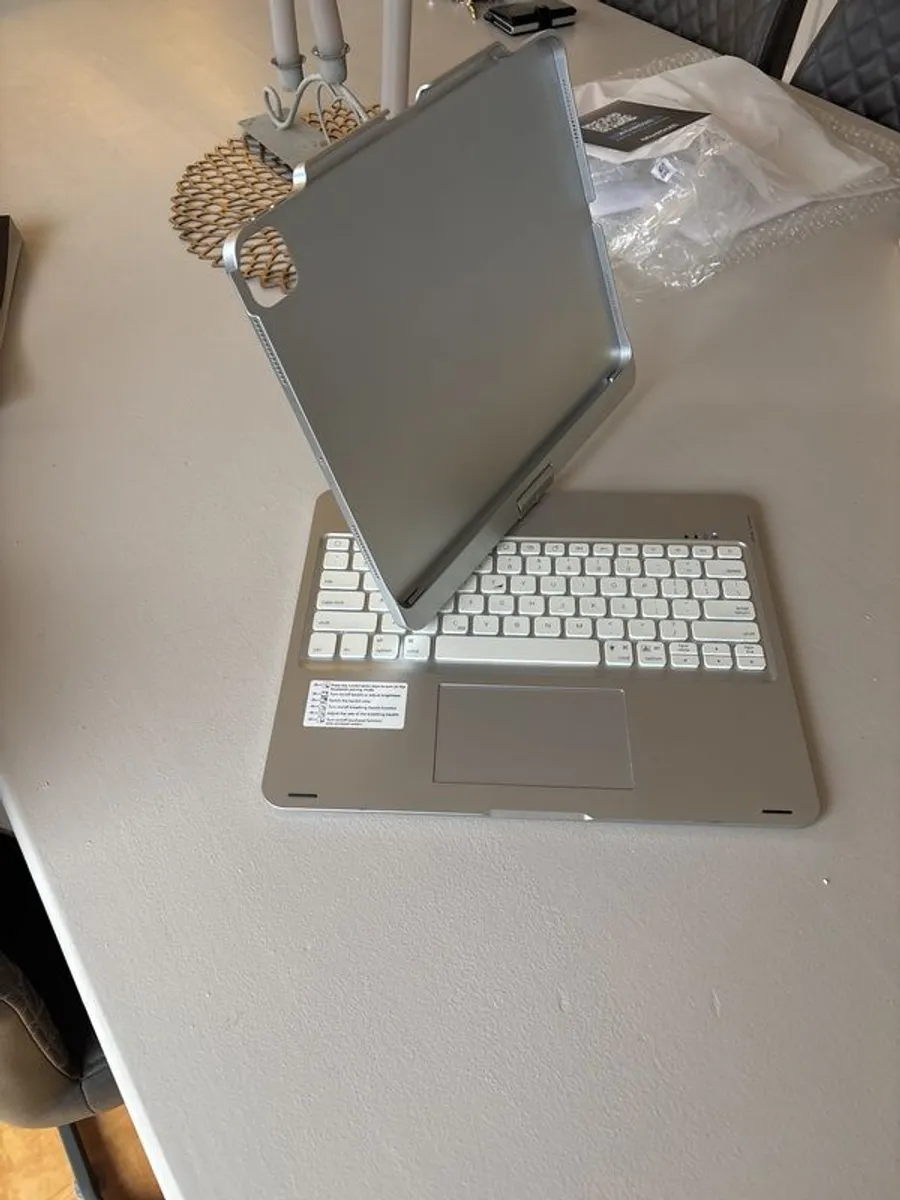 i pad case /keypad - Image 2