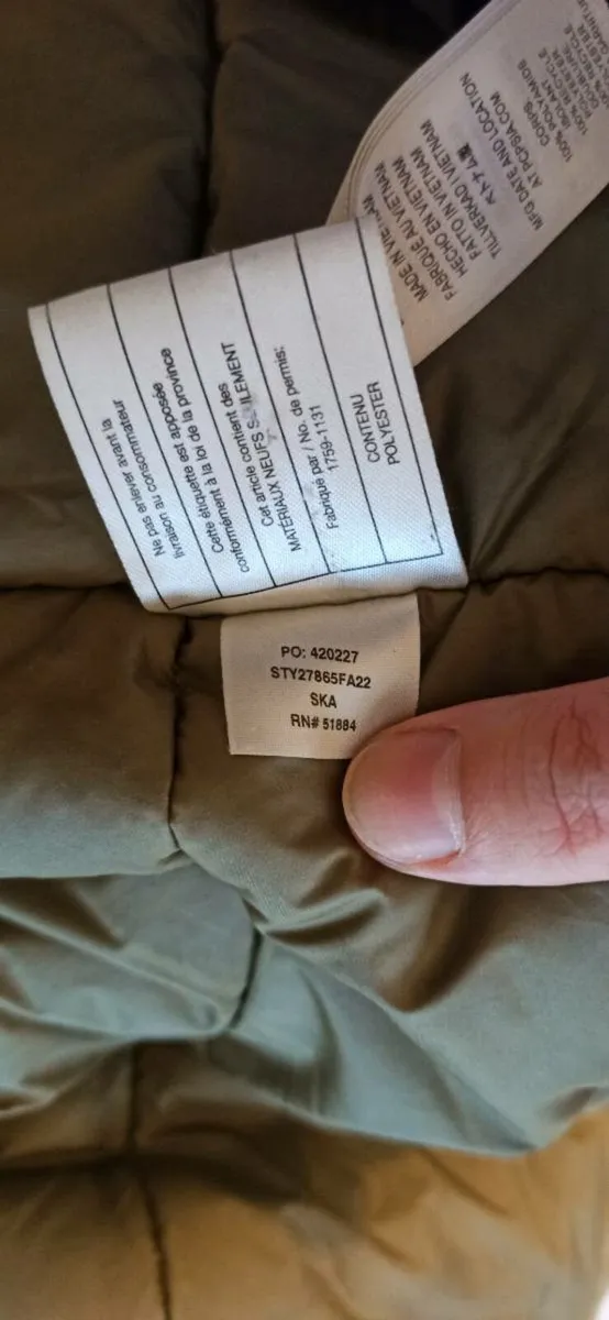 Patagonia waterproof insulated winter parka - Image 3