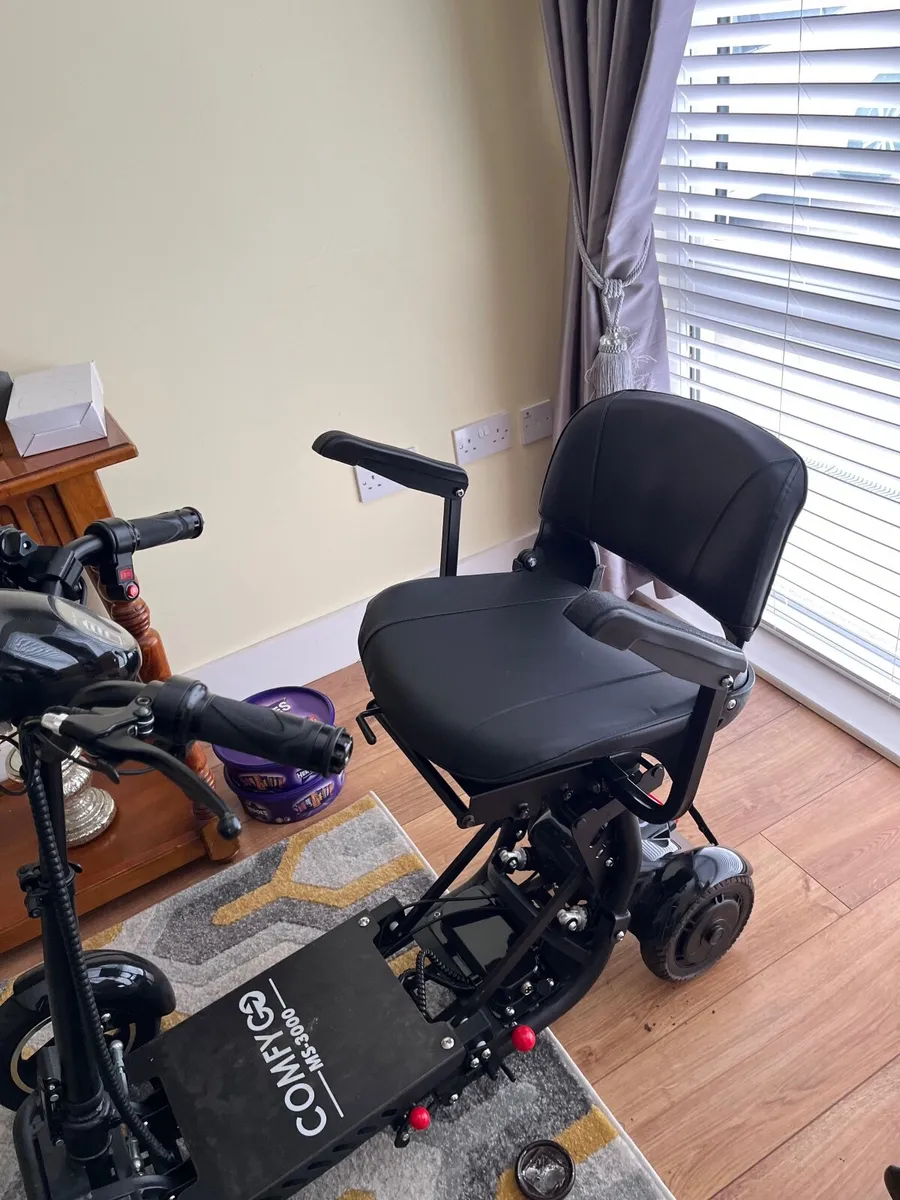 Mobility scooter - Image 1