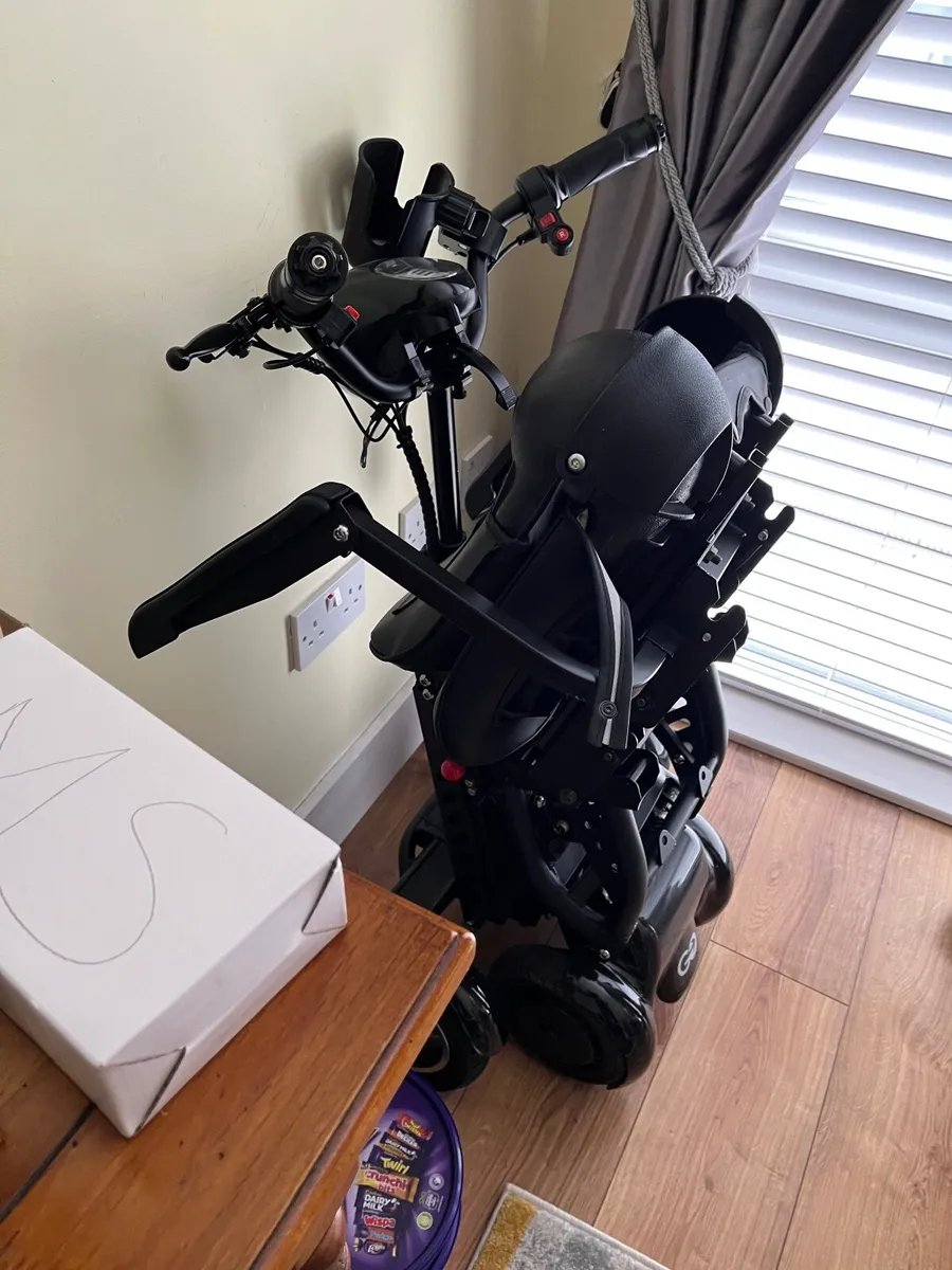 Mobility scooter - Image 2