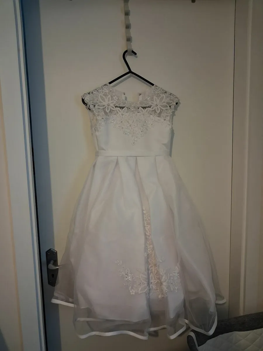 Communion dress - Image 3