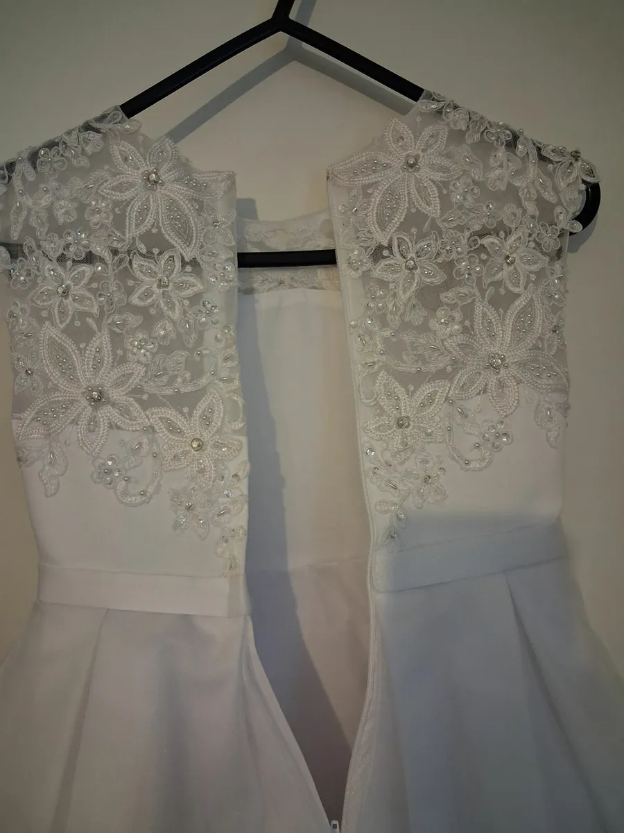 Communion dress - Image 4