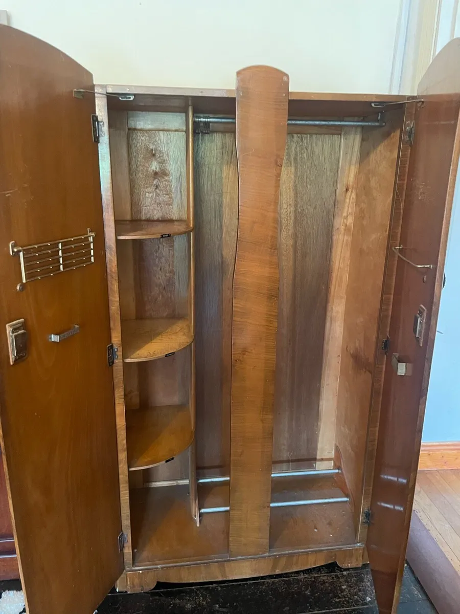 Wardrobe - Image 2