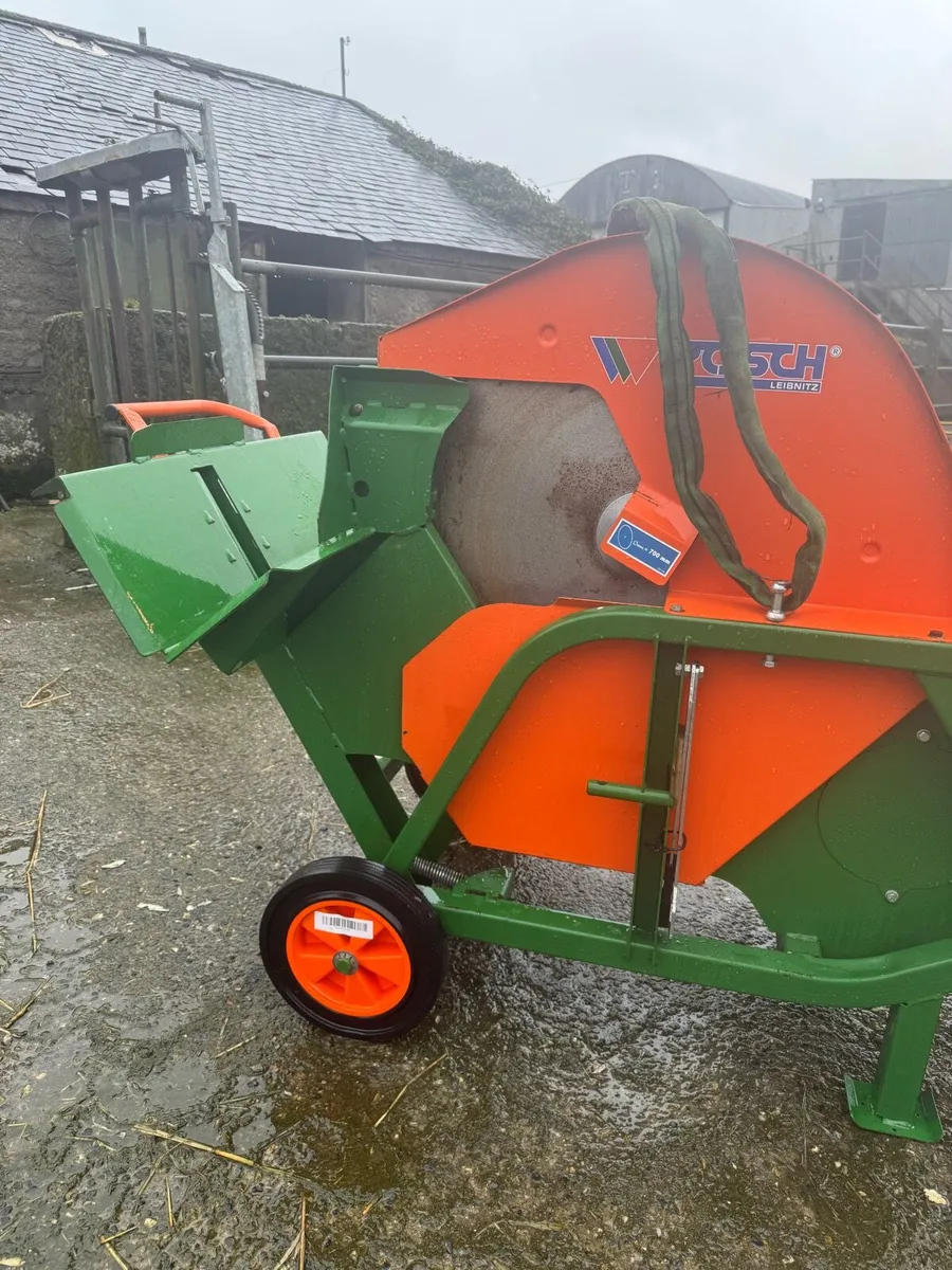 Tractor circular saw - Image 1