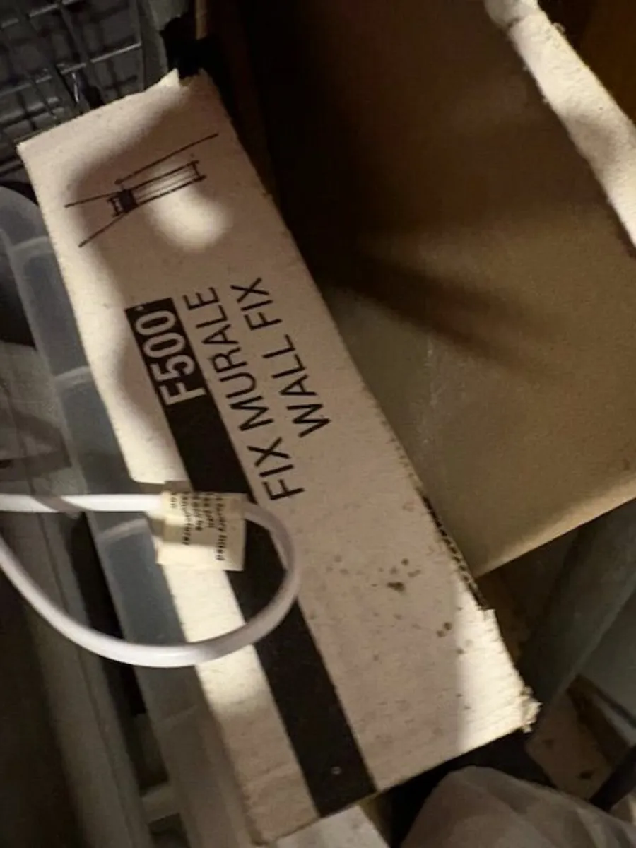 Basketball Hoop - Image 1