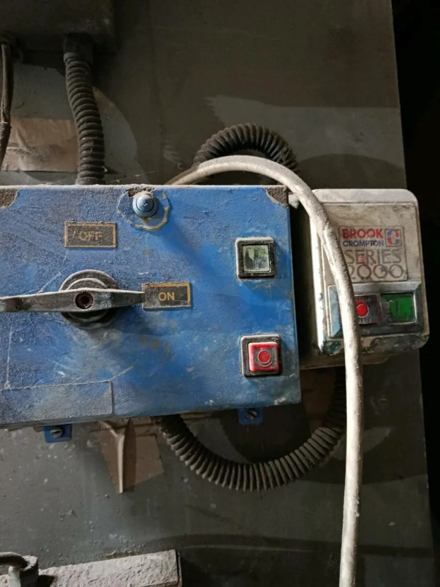 Dust extractor - Image 4