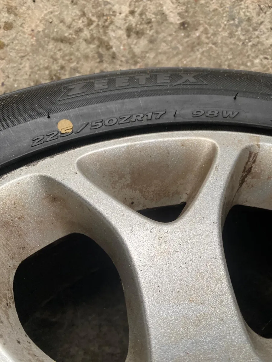 Tyres 4 Part Worn & 1 New - Image 4