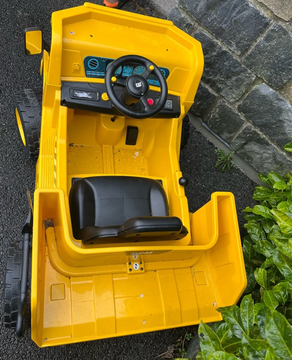 CAT Dumper truck - Image 3