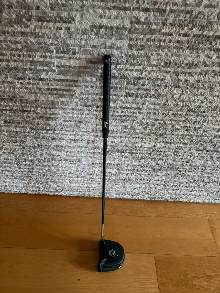 Odyssey Toulon vegas left handed putter - Image 2