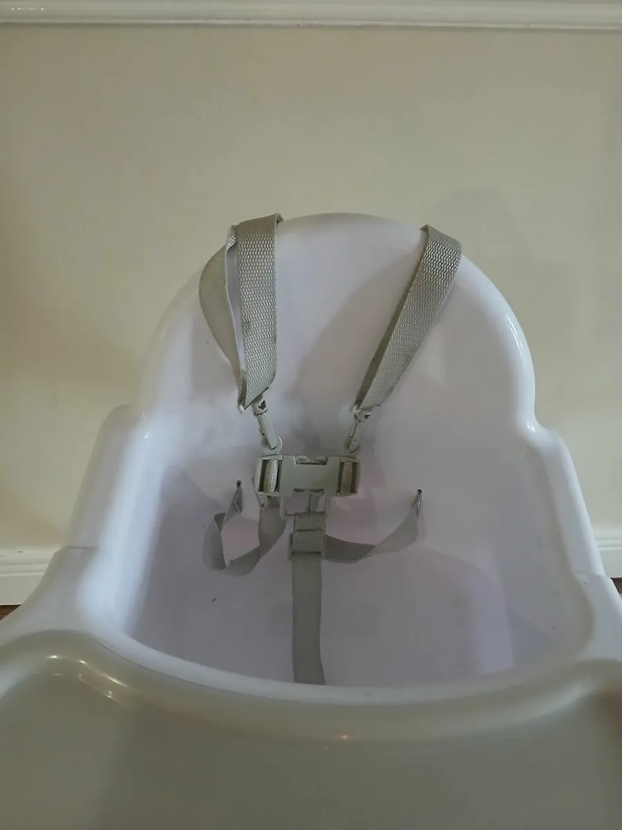 High chair - Image 2