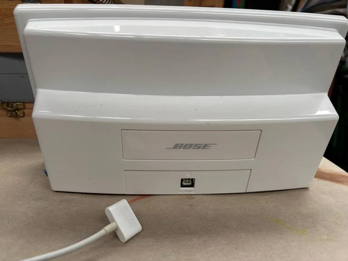 Bose SoundDock Series II Speaker - Image 3