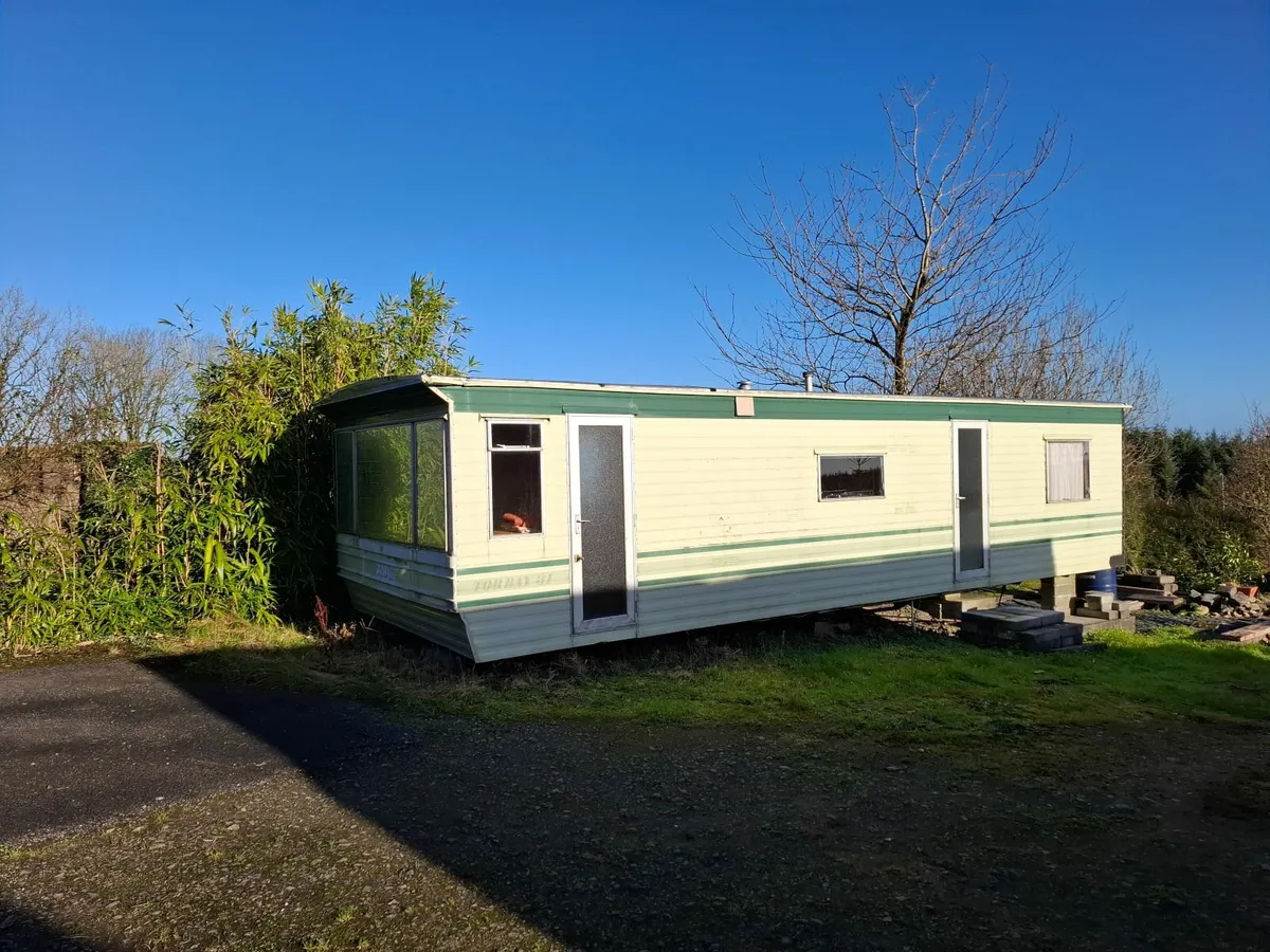 Moble home, free to take away - Image 1