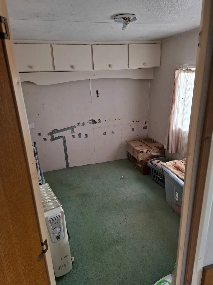 Moble home, free to take away - Image 3