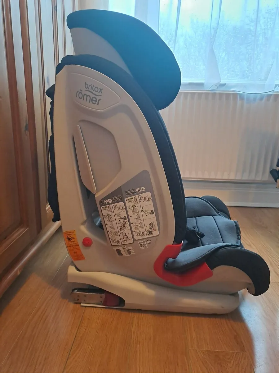 Child Car Seats - Image 2