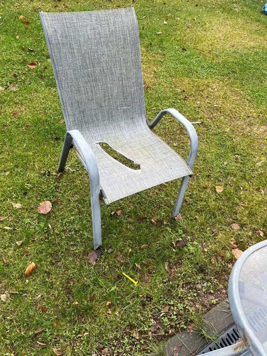 Garden Table & Chairs - Image 3