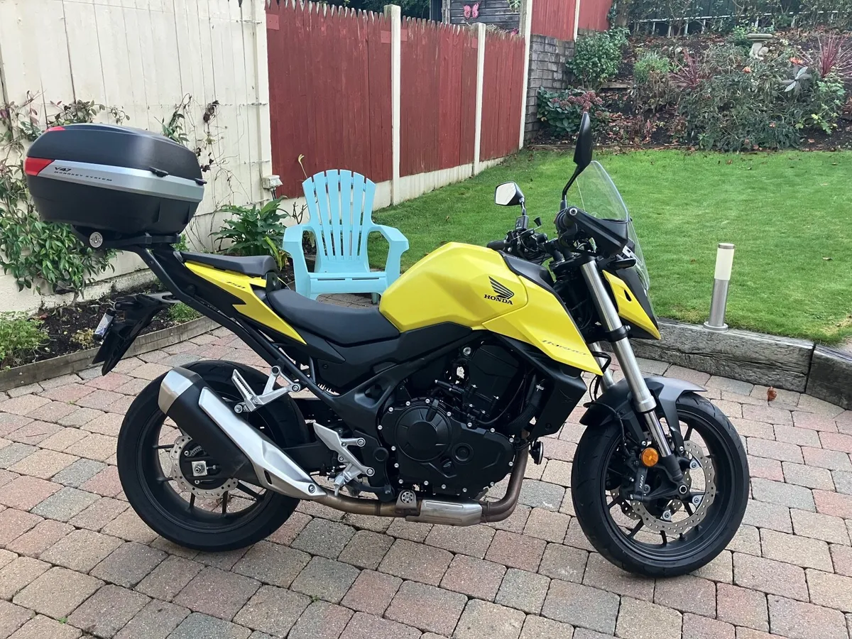 Puig screen for 2023 Honda 750 Hornet - Image 1