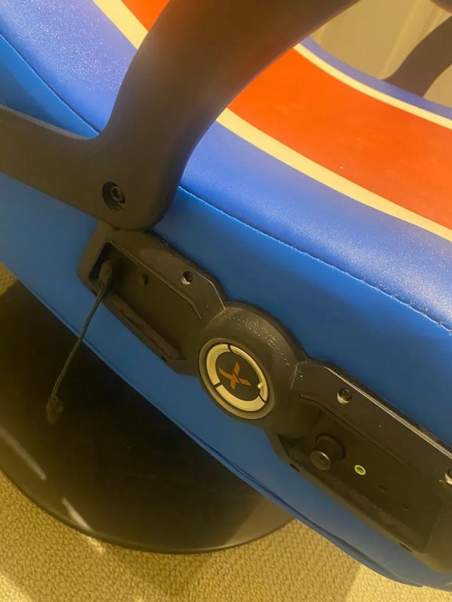 Super Mario Gaming Chair - Image 2