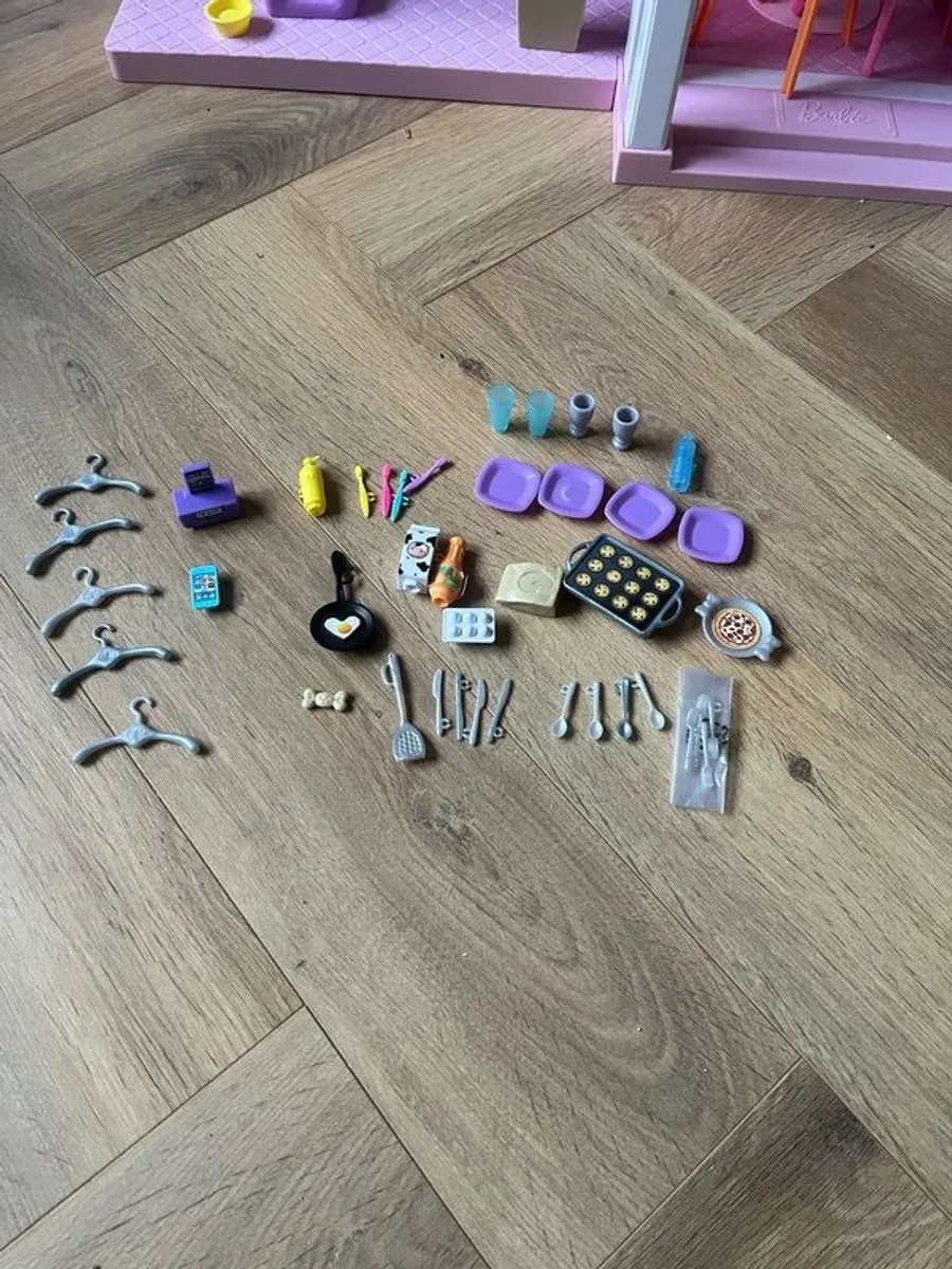 Barbie Dream House Perfect Condition - Image 3