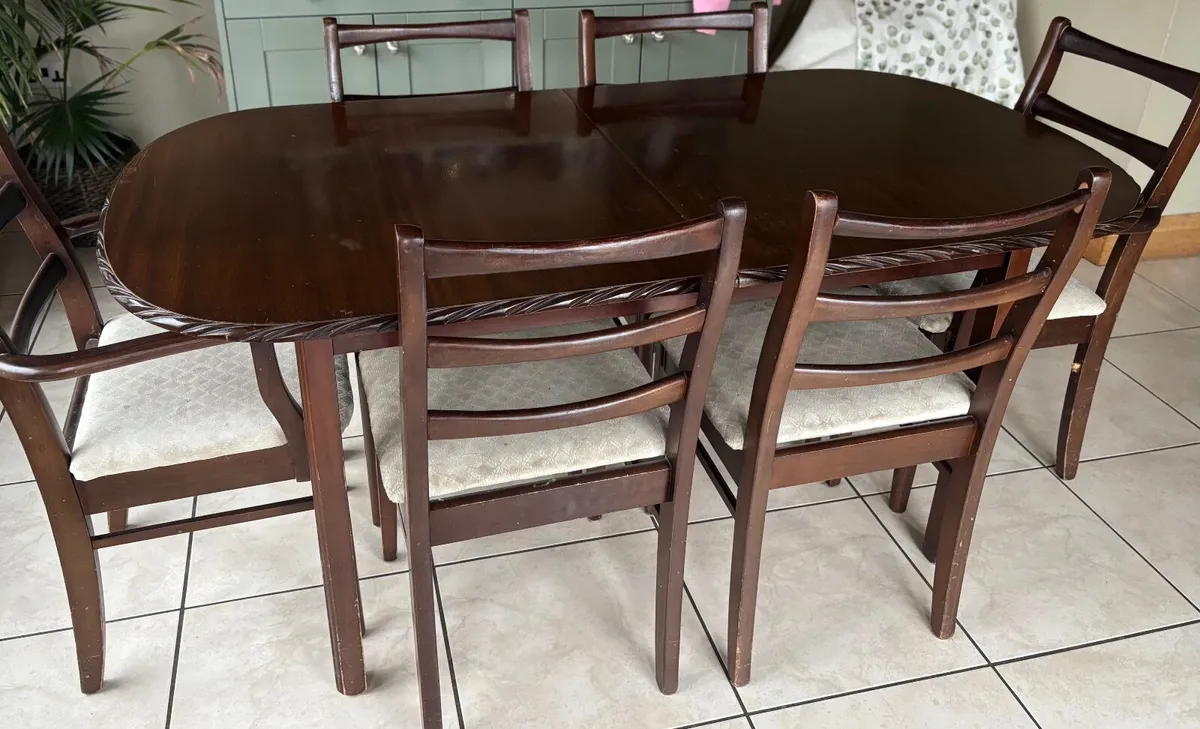 Mahogany Dining Table & Chairs - Image 3
