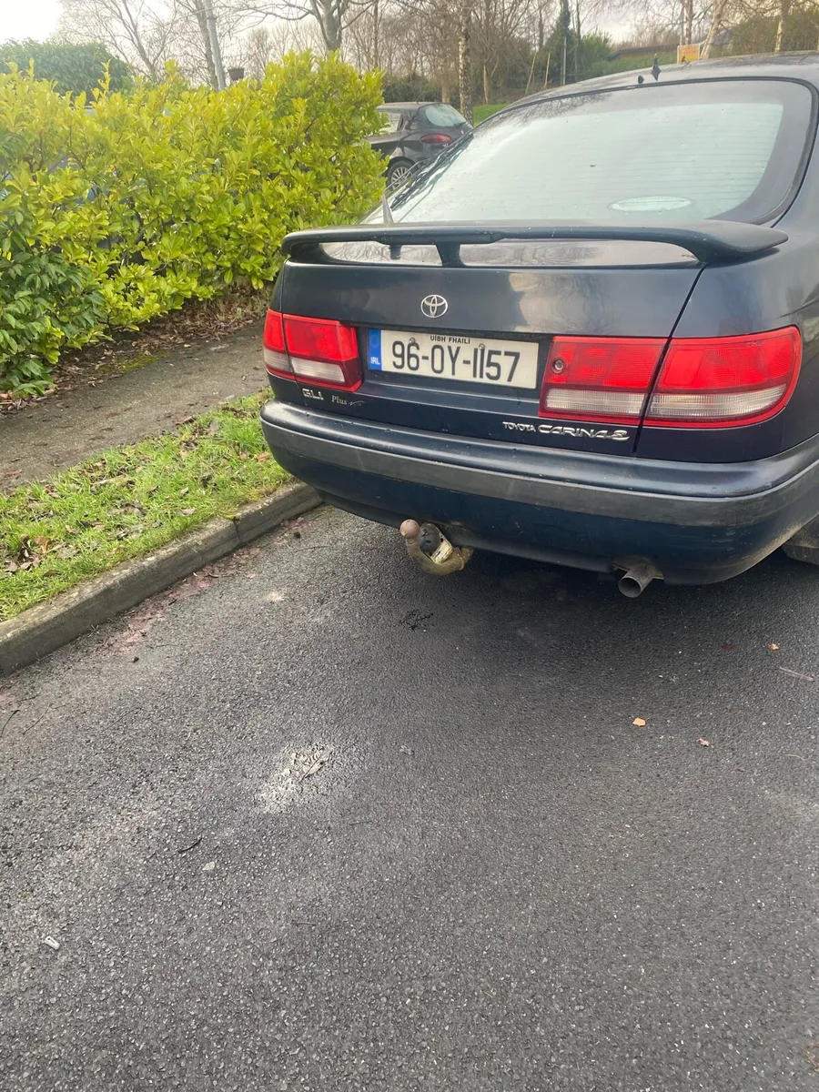 Toyota carina - Image 3