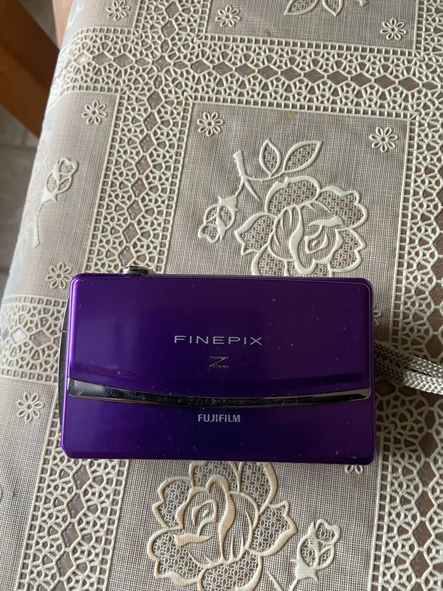 Fujifilm. Finepix. Camera - Image 2