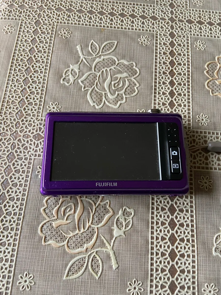 Fujifilm. Finepix. Camera - Image 3